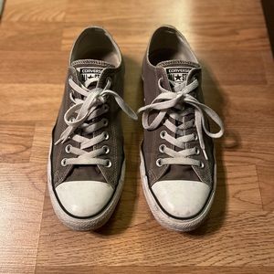 Converse Low Tops Grey